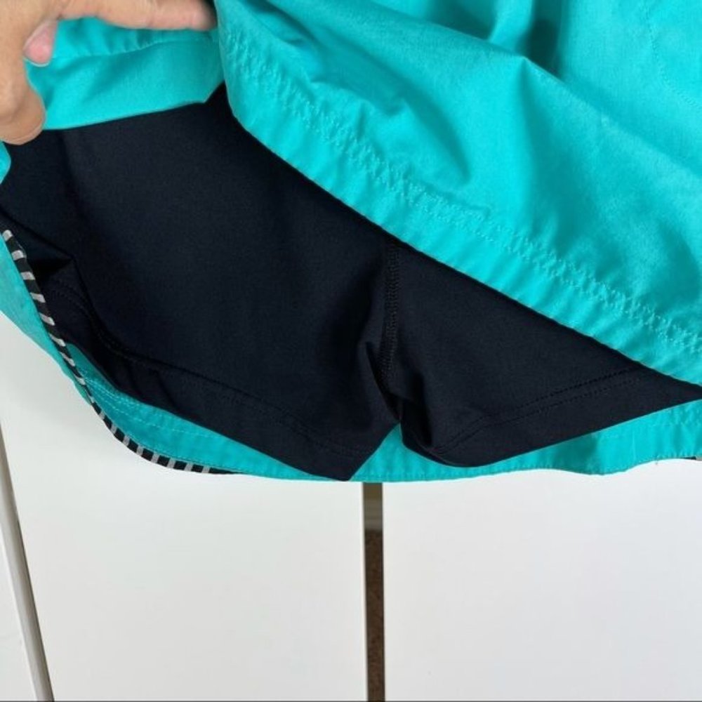 FILA Seafoam Running Skirt with Built in Shorts Size Large - Picture 5 of 7